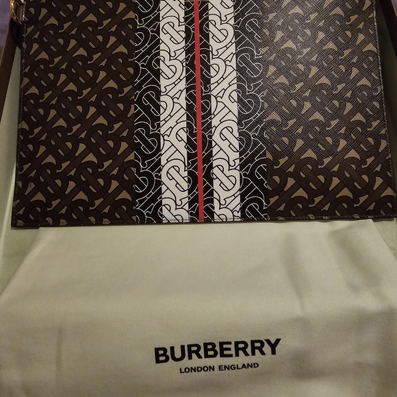 Burberry pouch - Picture 2 of 12